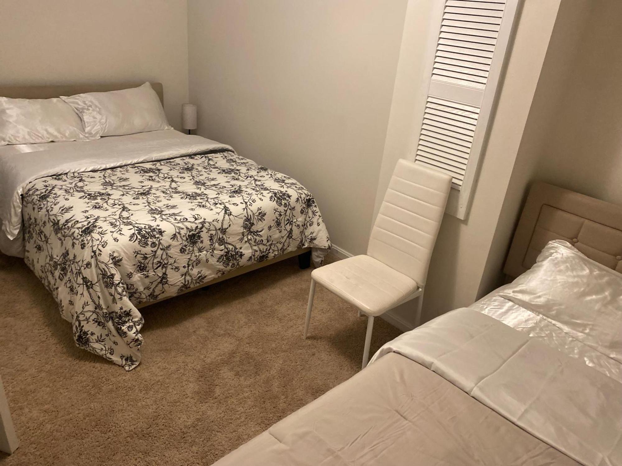 Silver Spring,3bedrooms 4beds,private Entrance * Silver Spring